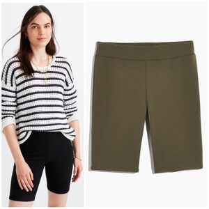 Madewell Ottoman Jacquard Biker Shorts in Kale. Size: Small